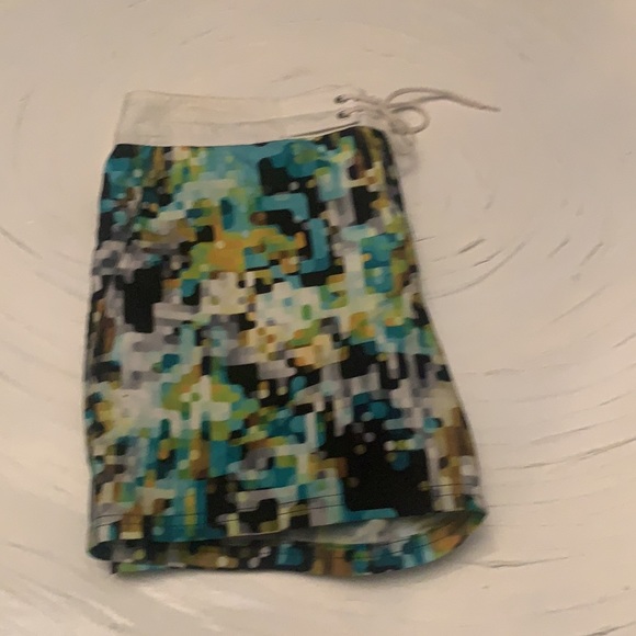 Mr. Turk of California Men’s graphic print swim trunks. - Picture 4 of 4